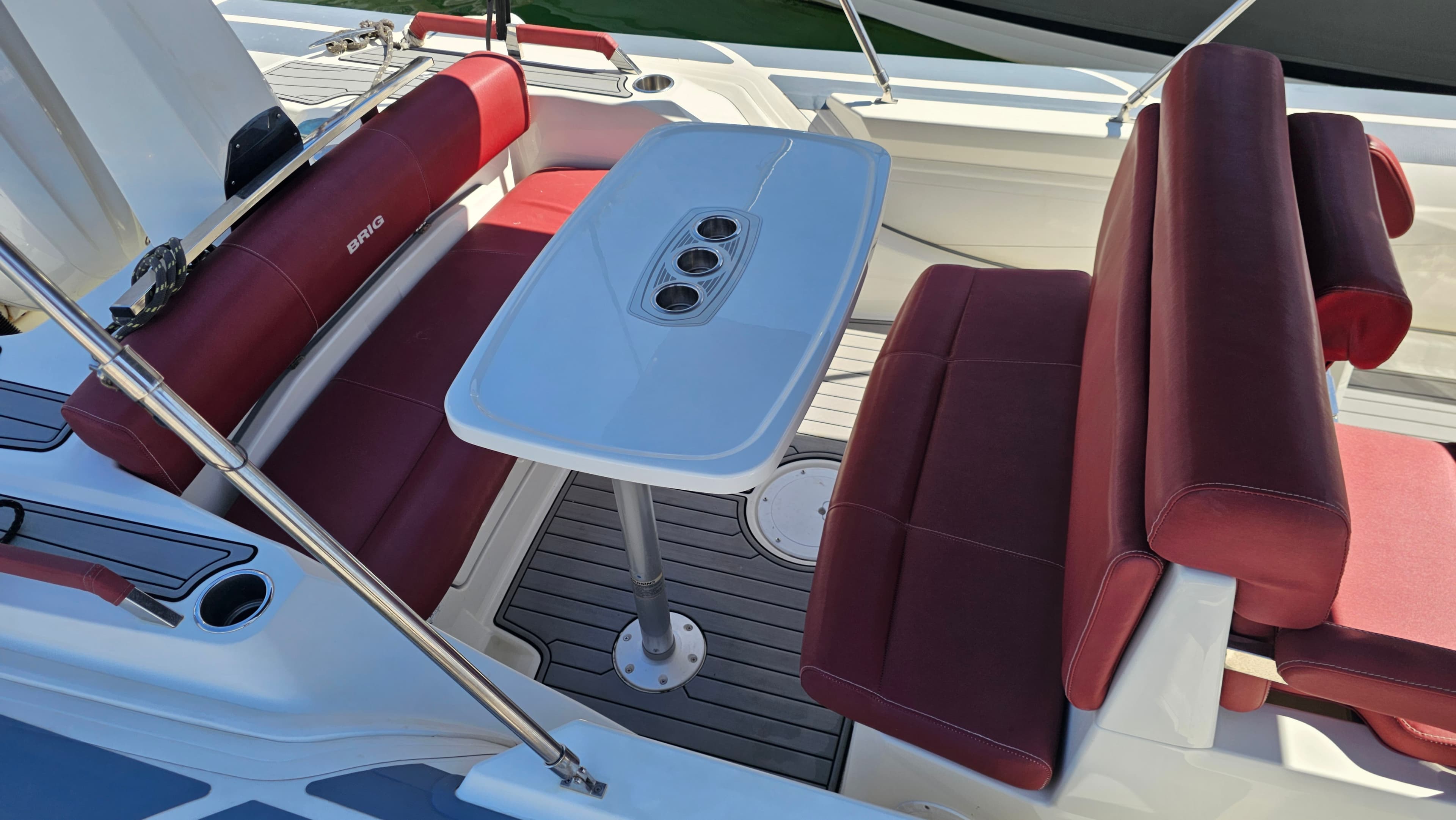 Brig Eagle 8 4