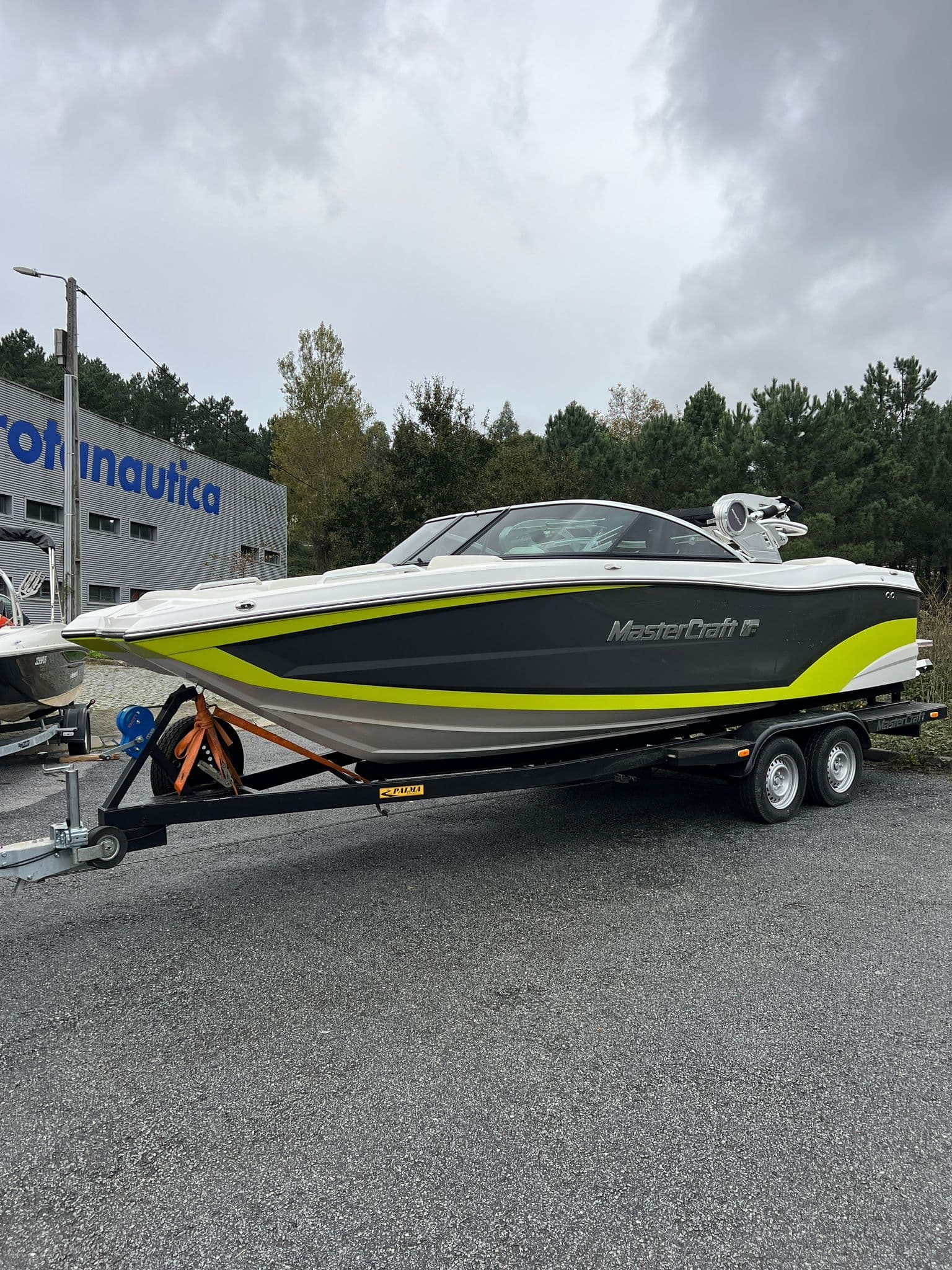 MasterCraft XT22 2