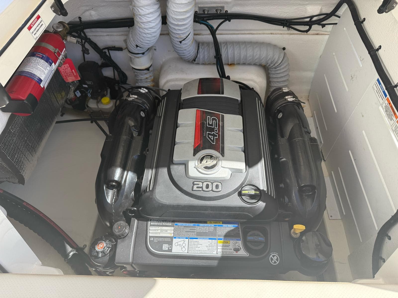 Bayliner VR6 6