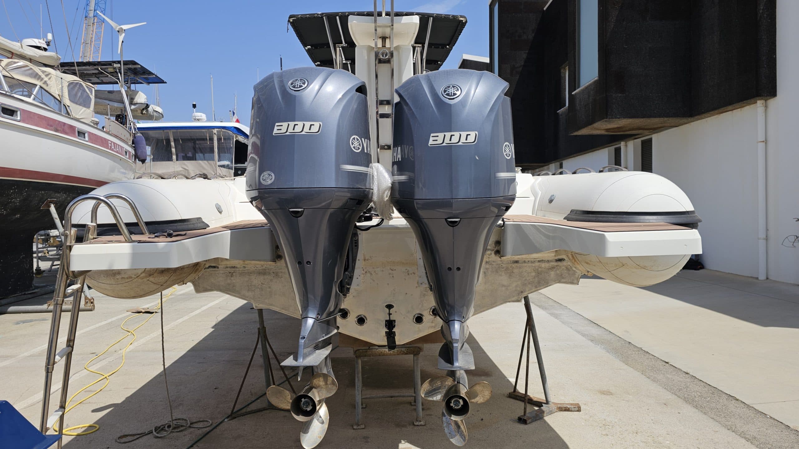 Brig Eagle 10 3
