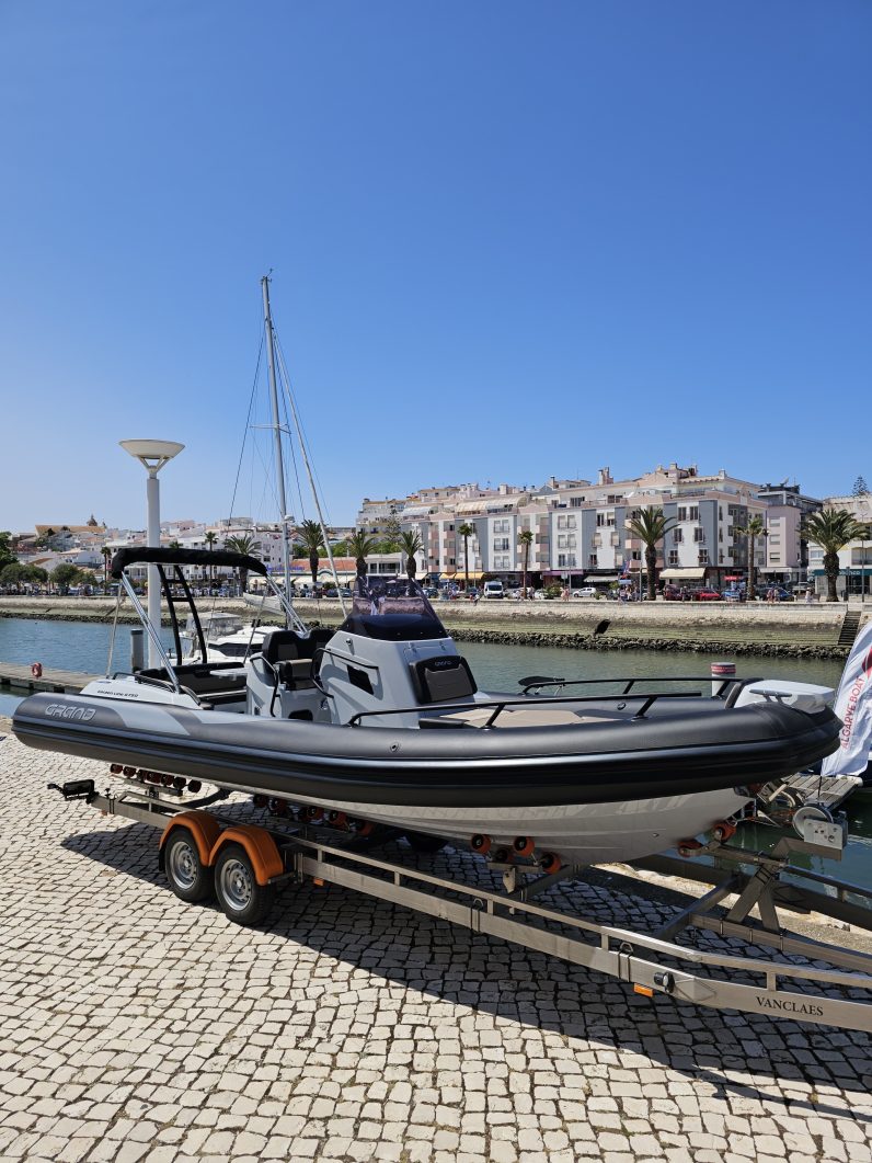 GRAND Golden Line 750