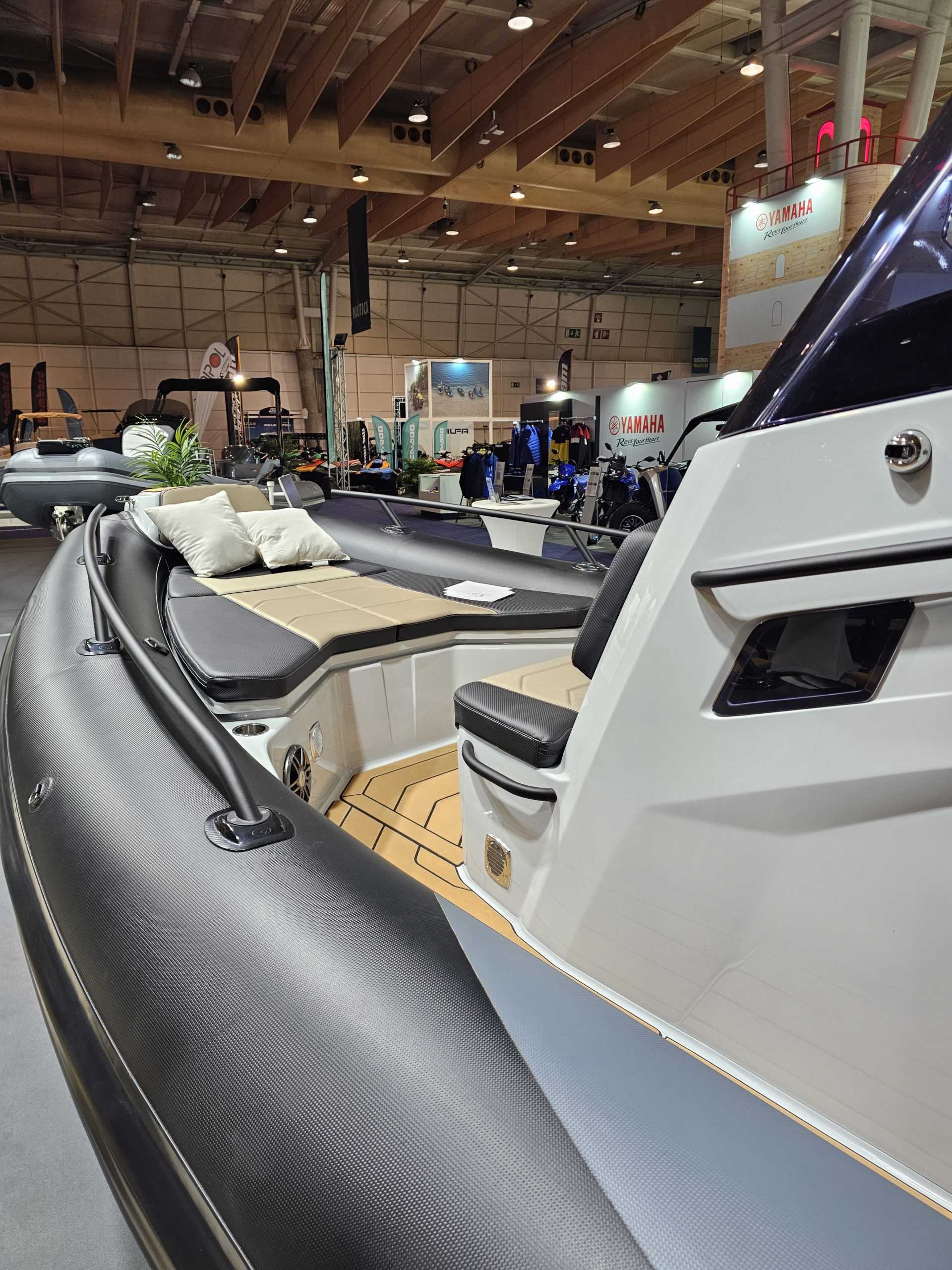 GRAND Golden Line 750