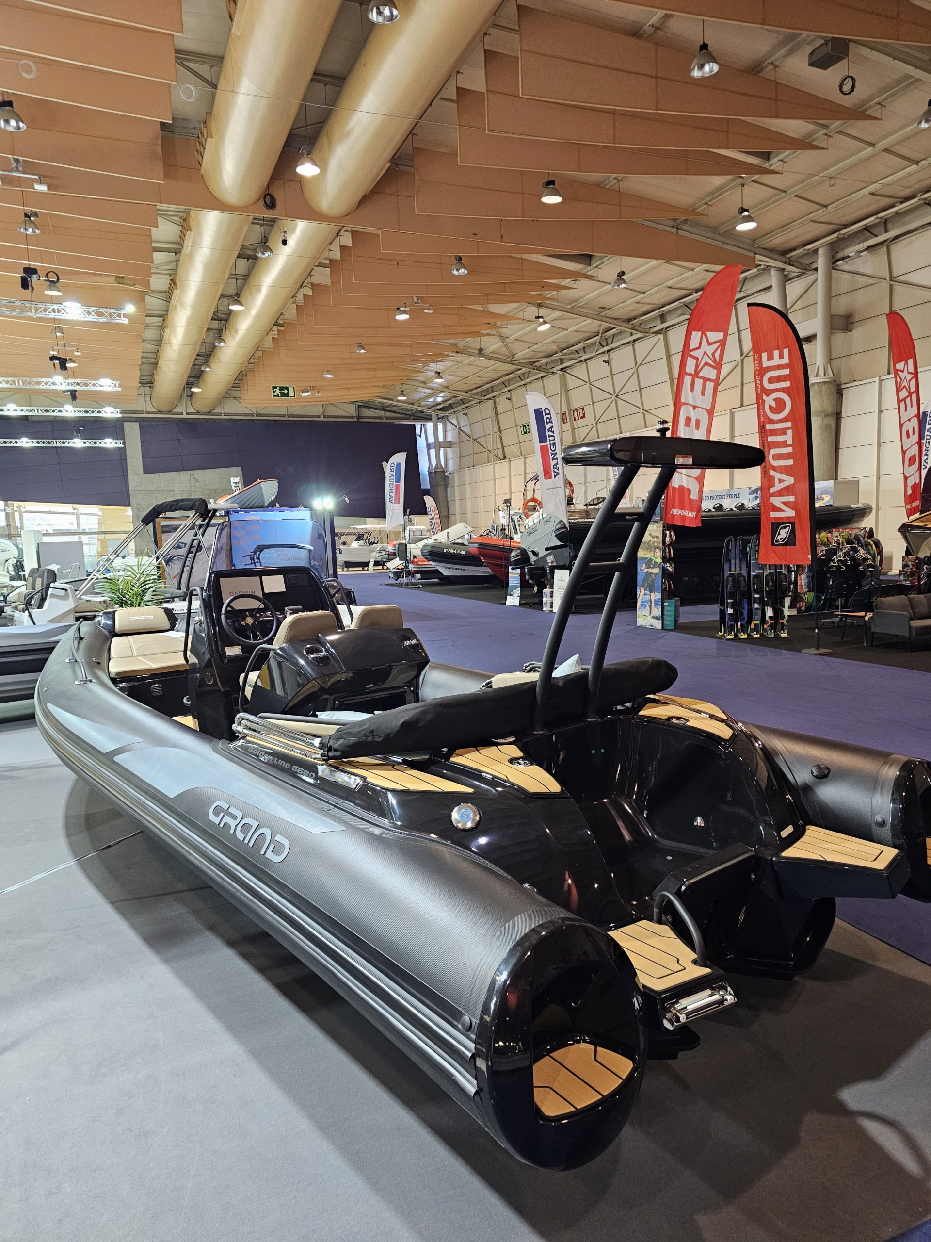 Grand Golden Line 680